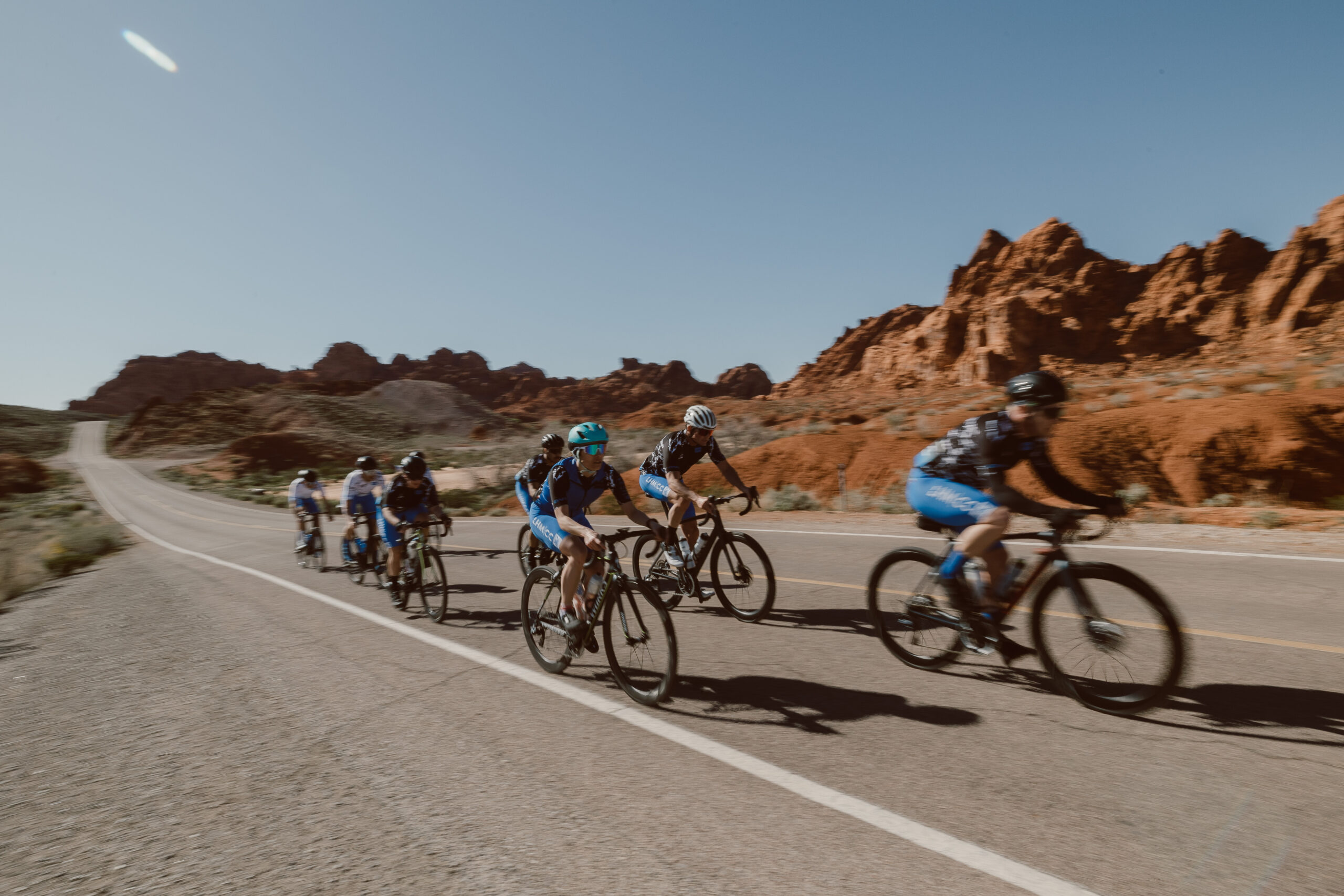 larry h miller cycling team wearing dna cycling kits